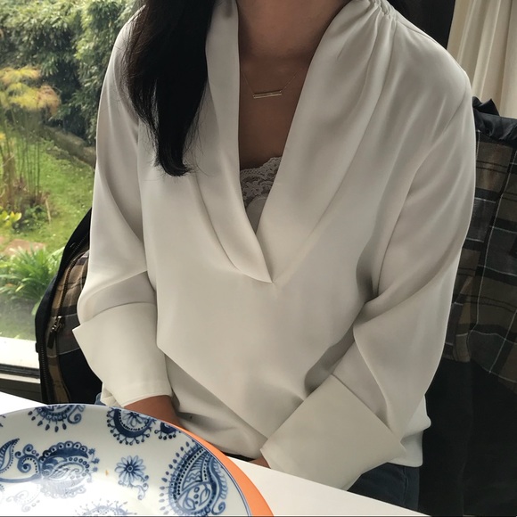 Beautiful white Zara Basic Collection blouse, XS - Picture 1 of 6